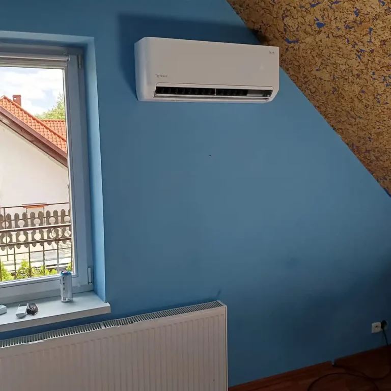 Klimatyzacja a wilgotność powietrza , jednostka zamontowana w sypialni